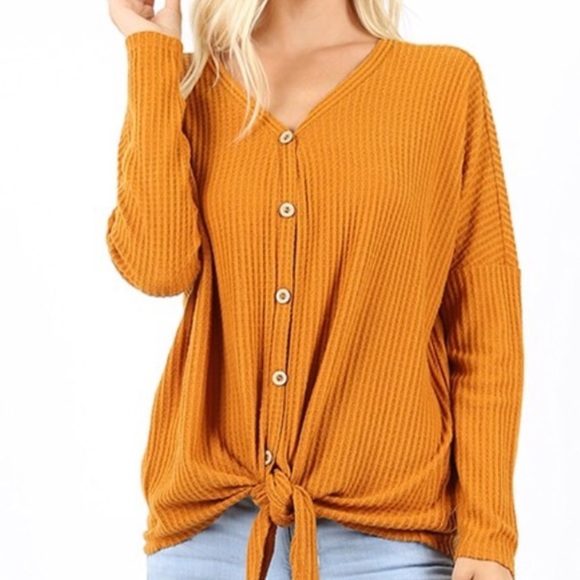 AMIE Waffle Tie Front Top - Picture 8 of 8